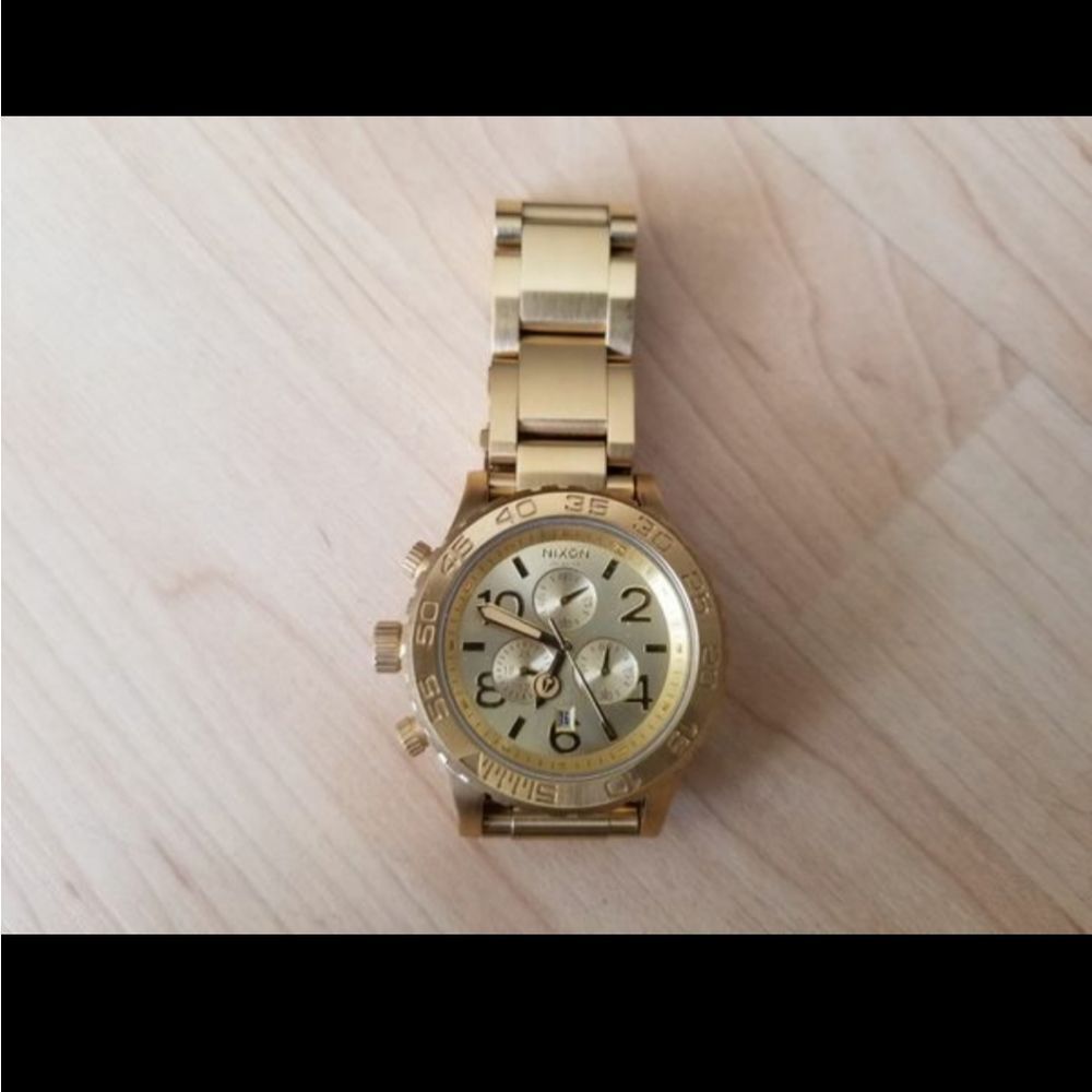 Nixon chrono 48-20 gold (used 2 times)